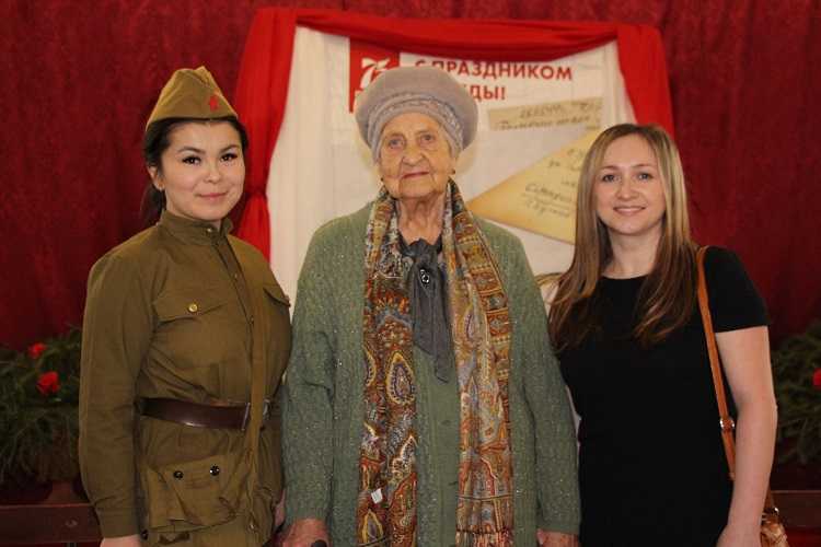 Награждение юбилейной медалью «75 лет Победы в Великой Отечественной Войне 1941-1945 гг.»